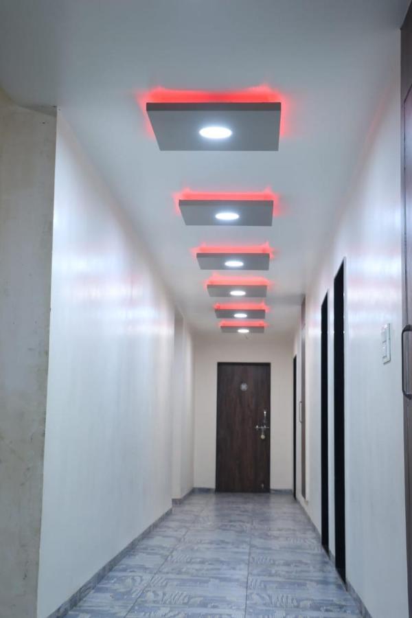 Pawan Executive Tuljapur Buitenkant foto