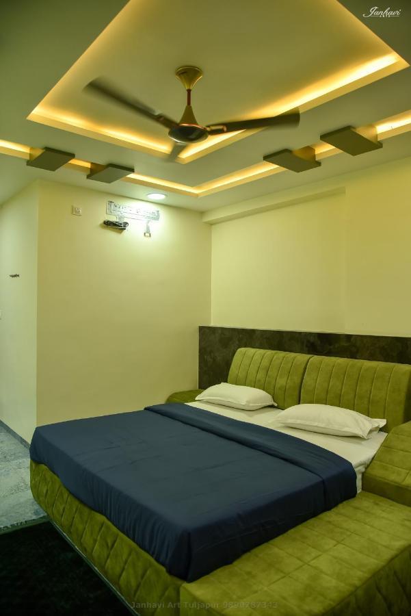 Pawan Executive Tuljapur Buitenkant foto